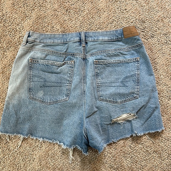 American Eagle Outfitters Mom Short - Picture 3 of 5